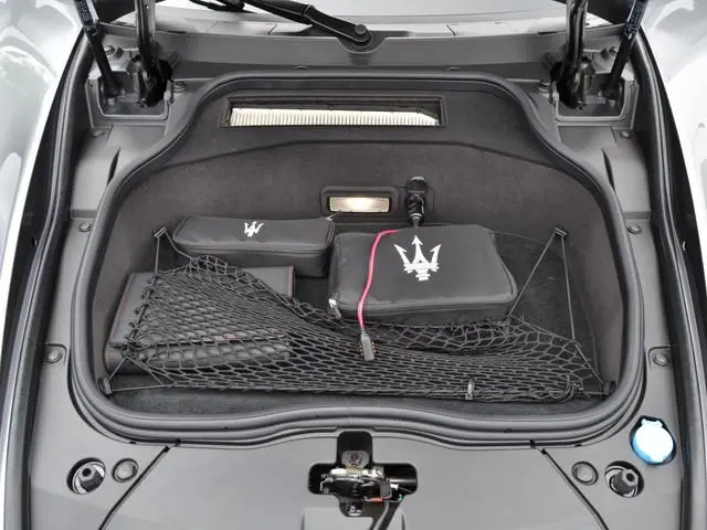 Maserati MC20