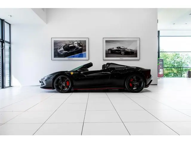 Ferrari 296 GTS ~Ferrari Munsterhuis~