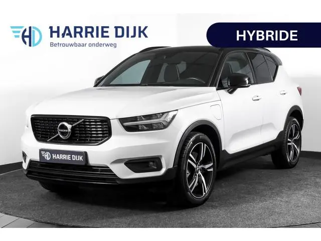 Volvo XC40 1.5 T4 Recharge R-Design Expression | Dig. Cockpit | Elek. Klep | Cruise | PDC | NAV+App....