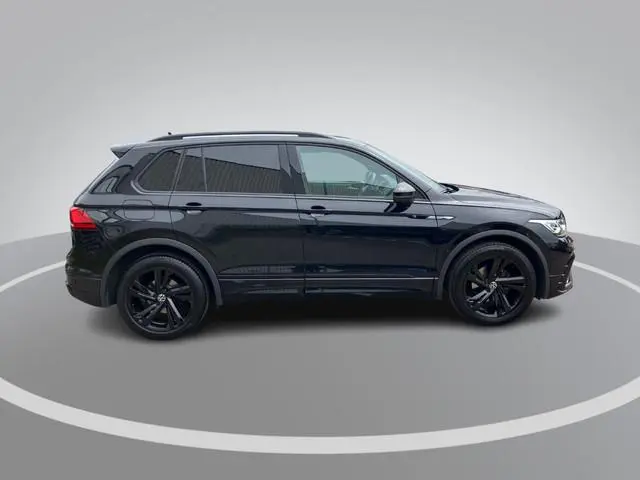 Volkswagen Tiguan 1.5TSI/150PK R-Line Black Style DSG · Navigatie · Apple/Android · Camera + Parkeer...