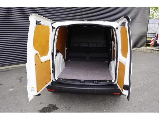 Volkswagen Caddy Cargo 75pk Euro6 Apple Carplay Airco Laadruimte betimmering bluetooth  Radio