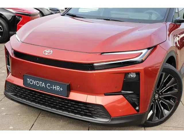 Toyota CHR +