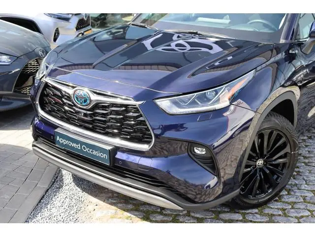 Toyota highlander