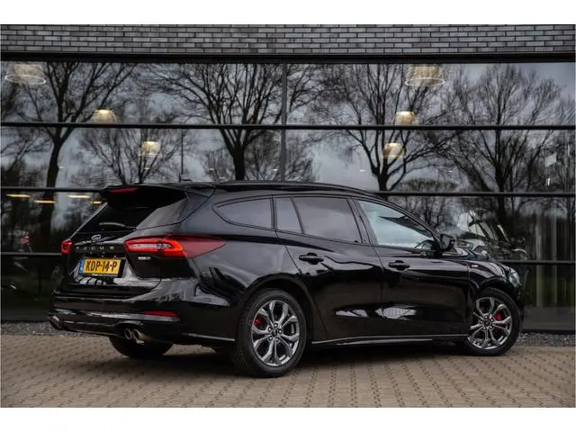 Ford Focus Wagon 1.0 EcoBoost Hybrid ST Line , Adap. cruise, B&O, Winterpack, Camera 155 PK!