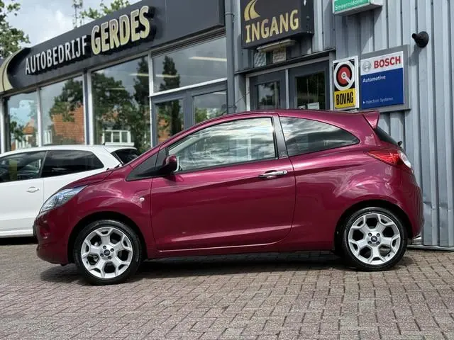 Ford Ka 1.2 Titanium X | 12 MAAND BOVAG GARANTIE | AIRCO | LICHTMETAAL |