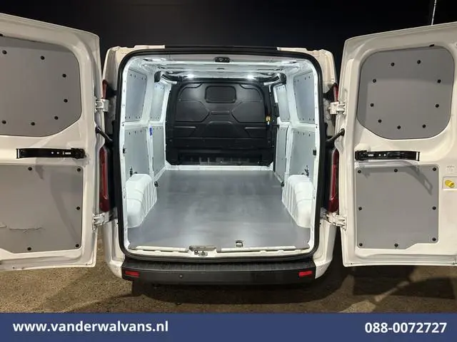 Ford Transit Custom 2.0 TDCI L2H1 Euro6 Airco | Camera | 2800kg trekvermogen | Apple Carplay | Cruis...
