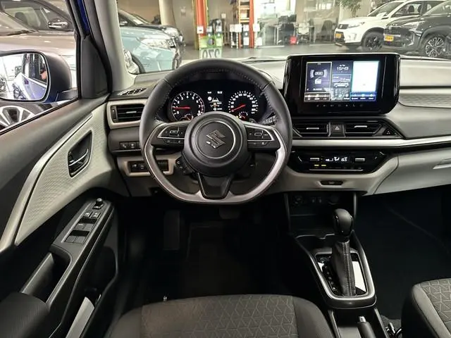 Suzuki Swift 1.2 Style AUTOMAAT [ CLIMATE I ADAPTIEVE CRUISE I CARPLAY ]