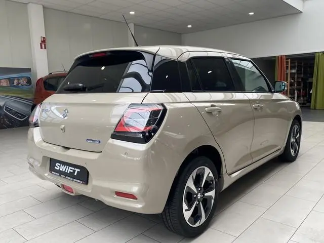 Suzuki Swift 1.2 Style AUTOMAAT [ CLIMATE I ADAPTIEVE CRUISE I CARPLAY ]