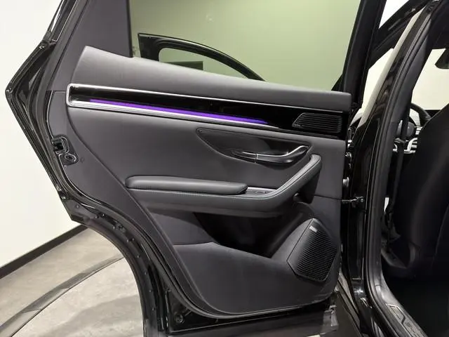 BYD SEAL U