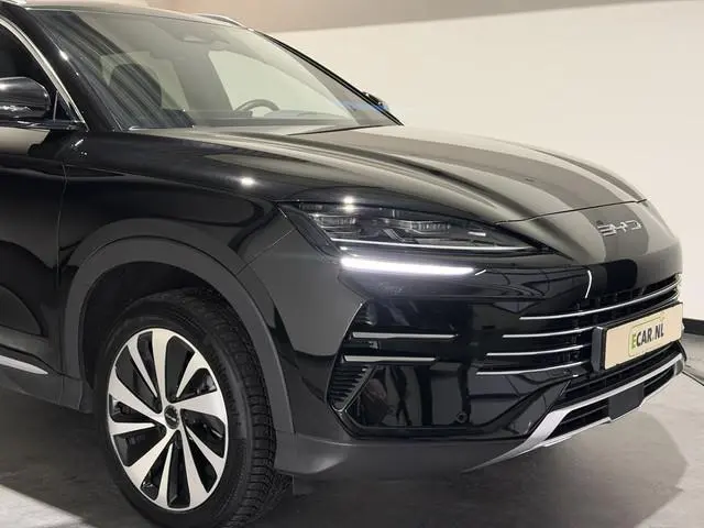 BYD SEAL U