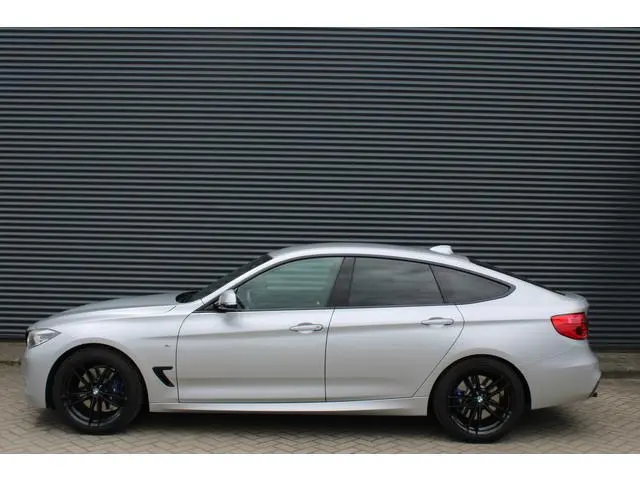 BMW 3-serie Gran Turismo 320i M-Sport Vitual-Cockpit Full-Led Groot-Nav Leer Shadow-Line
