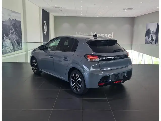 Peugeot 208 100 Allure luxe | Apple Carplay/Android Auto | Parkeersensoren | Lichtmetalen velgen