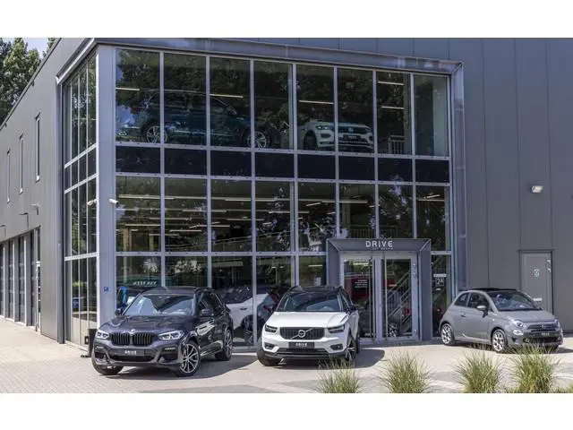 Volvo XC40 1.5 T4 Plug-in hybrid Ultimate Dark |Pano|H/K|360Cam|Memory|PilotAssit|Trekhaak|BLIS|Thun...