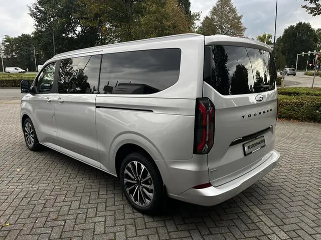 Ford Tourneo