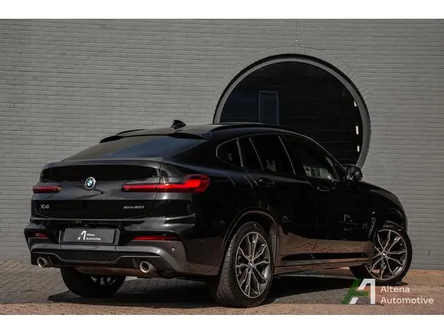 BMW X4 xDrive20i High Executive Edition M-sport, panoramadak, sportstoelen, memory stoelen, stoelver...