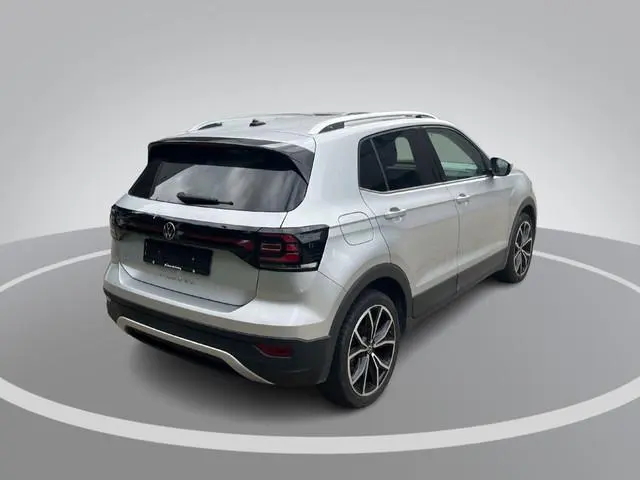 Volkswagen T-Cross 1.0 TSI 110pk DSG Style · Camera · Dodehoeksensor · Keyless · Stoelverwarming · A...