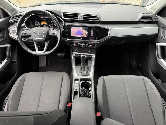 Audi Q3 Sportback 45 TFSI e S Edition 20"/SOH 96%/Dodehoek/Keyless/Trekhaak/Navigatie/Cruise/PDC V+A...