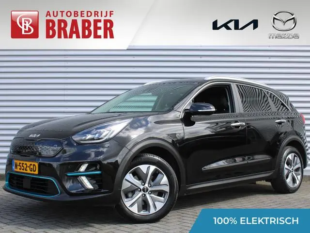 Kia e-Niro DynamicPlusLine 64 kWh | Warmtepomp | Schuif/kantel dak | 17" LM | Airco | Cruise | Navi...