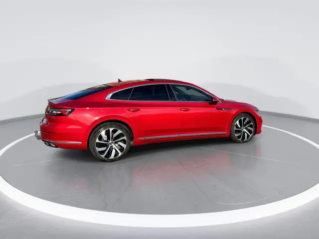 Volkswagen Arteon 1.4 TSI eHybrid 218pk DSG R-Line Business+ · Leder · Panoramadak · Camera · Stoelv...