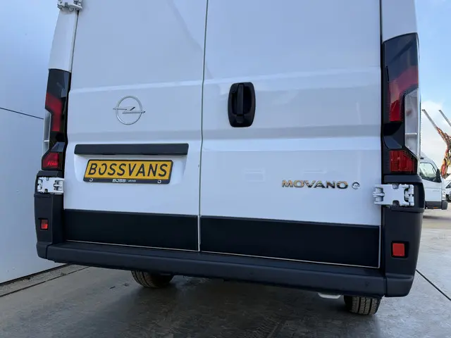 Opel Movano