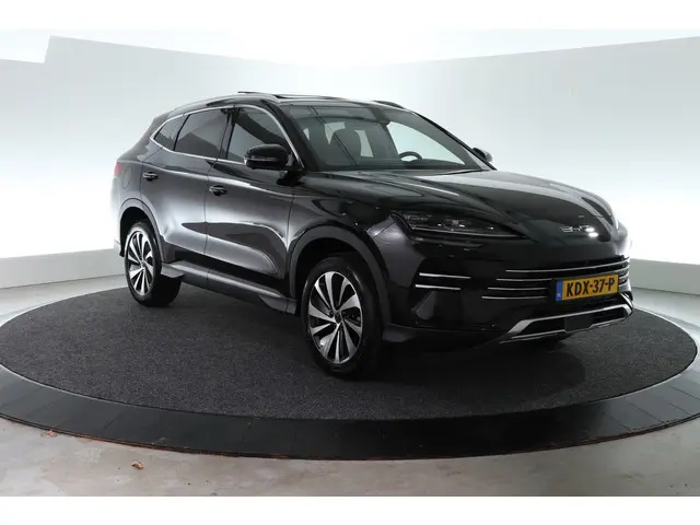 BYD SEAL U