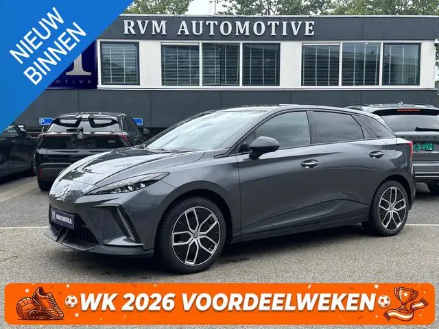 MG MG4 Electric Luxury 64 kWh SOH 97%  |360 CAMERA| 7 JAAR MG GARANTIE T/M 02-2031| ELEK. STOEL| DOD...