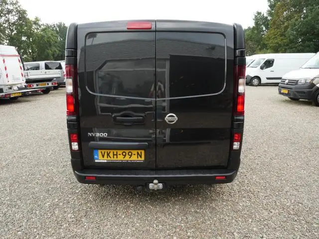 Nissan NV300