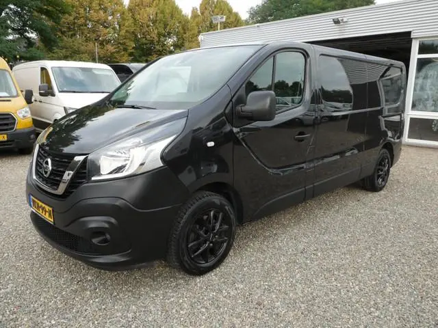 Nissan NV300