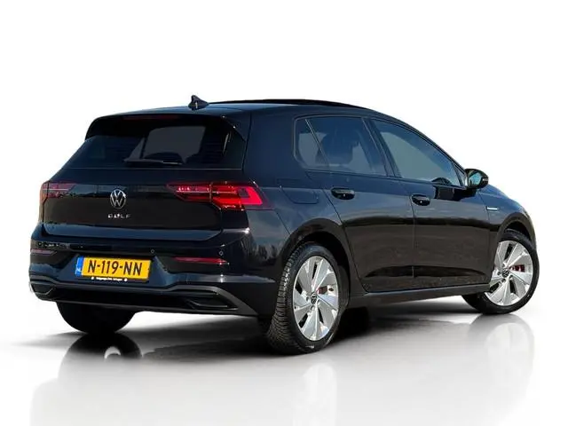 Volkswagen Golf 1.5 eTSI DSG Style ✅ Pano ✅ Stuurverwarming ✅ Massage