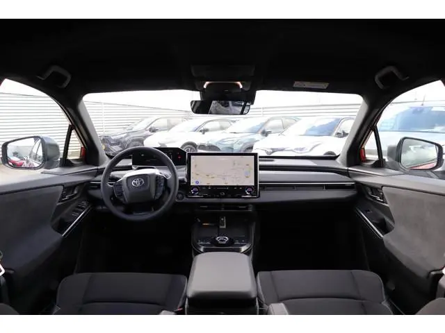 Toyota CHR +