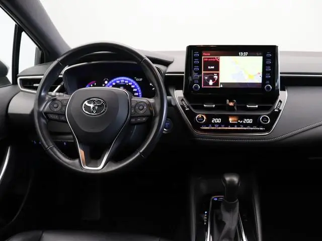 Toyota Corolla Touring Sports 1.8 Hybrid First Edition | Stoelverwarming | DAB Audio | Cruise Contro...