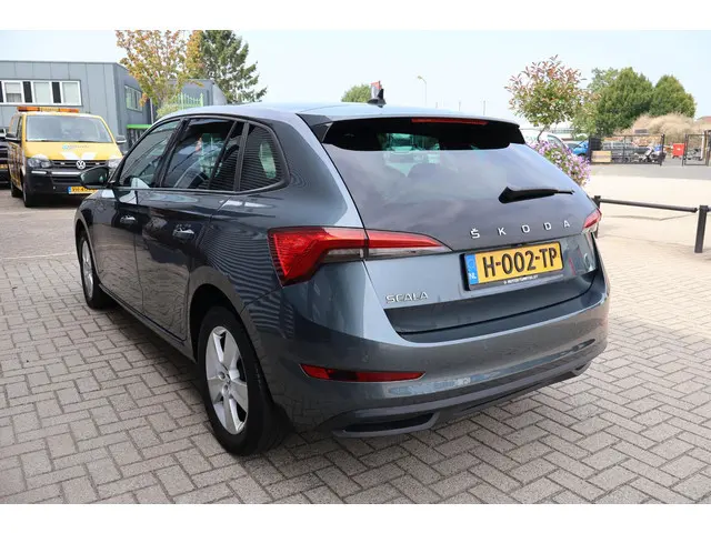 Skoda Scala 1.5 Sport Business 1e Eigenaar | NL-Auto | Volledig Onderh | BTW | Elek Trekhaak | Camer...