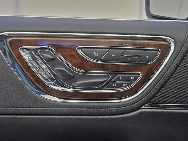 Lincoln Continental