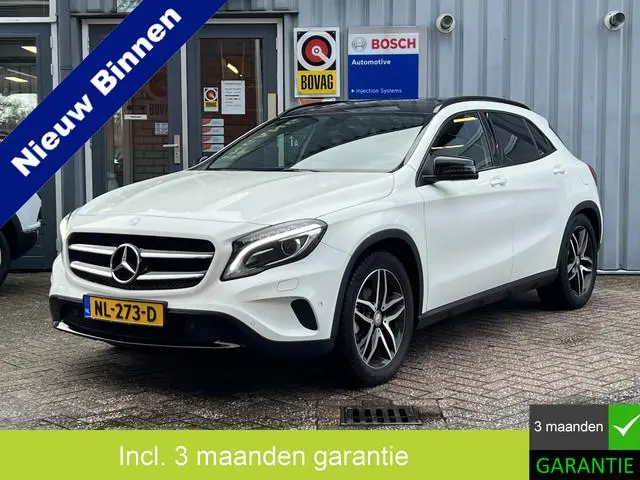 Mercedes-Benz GLA-klasse 200 Prestige. | PANO | ZEER NETJES | XENON | NAVI | PDC V/A |