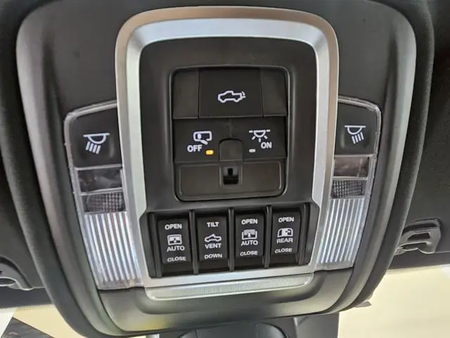 Dodge Ram Van