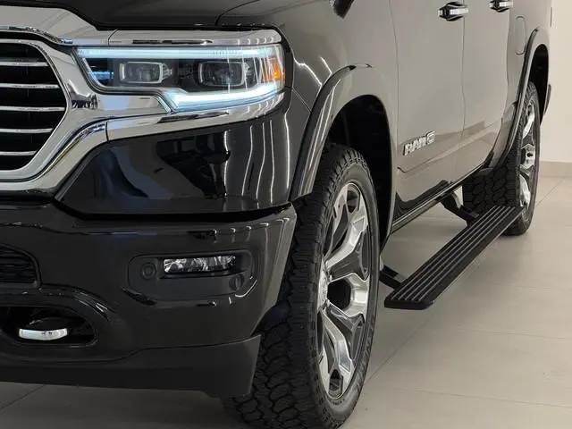 Dodge Ram Van