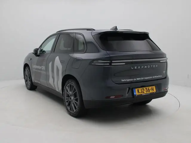 Leapmotor C10