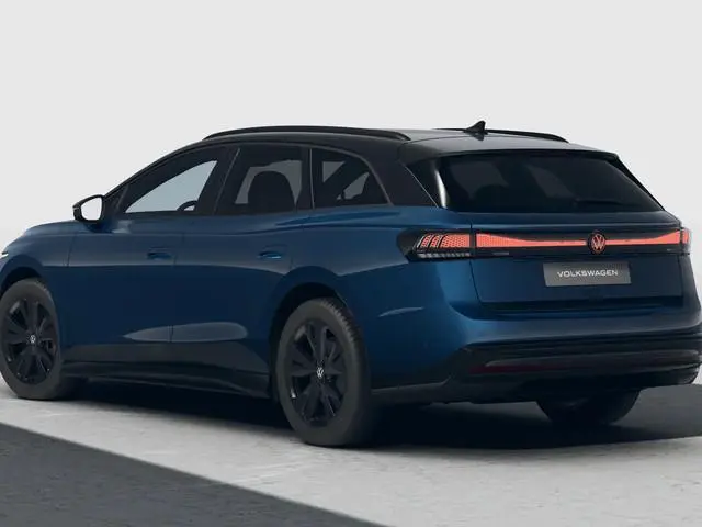 Volkswagen ID.7 Limited Edition Plus 77 kWh accu 210 kW / 286 PK V  / Trekhaak / 360 graden camera /...