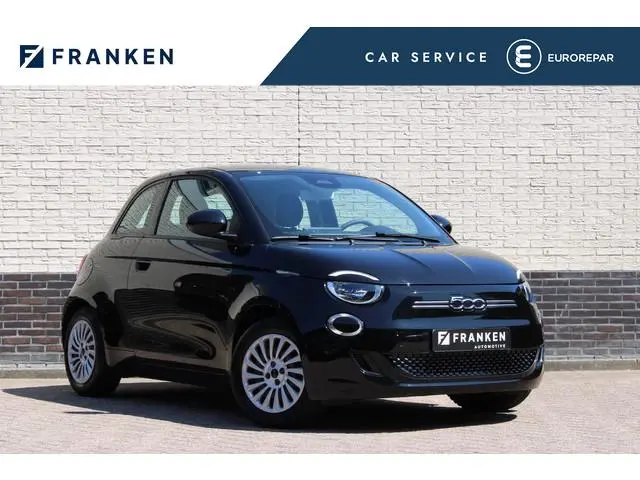Fiat 500e Icon 42 kWh Grote accu | Carplay | Led