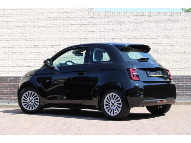 Fiat 500e Icon 42 kWh Grote accu | Carplay | Led