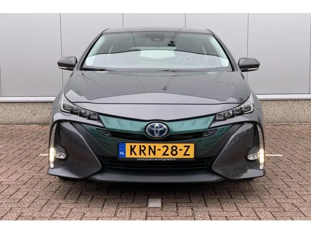 Toyota Prius 1.8 Plug-in Business Plus | Head-Up Display | Stoelverwarming |