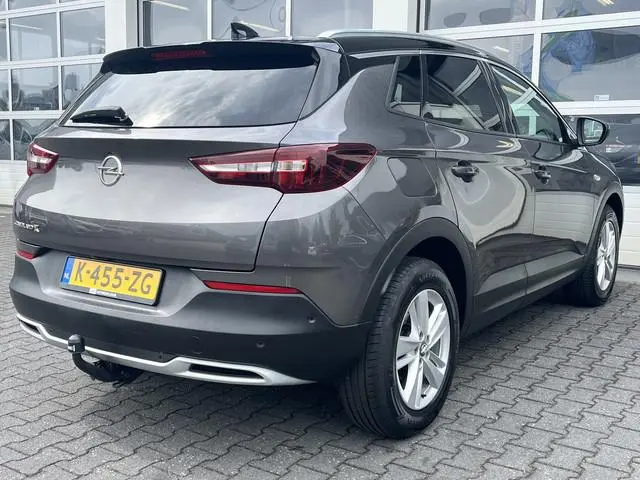 Opel Grandland X 1.2 Turbo Business Executive Cruise control Trekhaak Apple Carplay/Android Auto