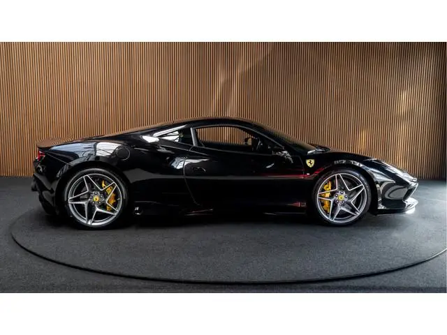 Ferrari F8 Tributo