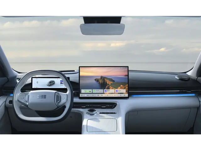 Geely E5