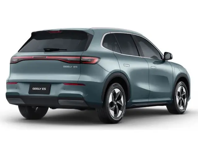 Geely E5 Pro 60 kWh | Rijklaar! | 430km WLTP | 18'' | Stoelventilatie | Stoelverwarming | 360 cam |...