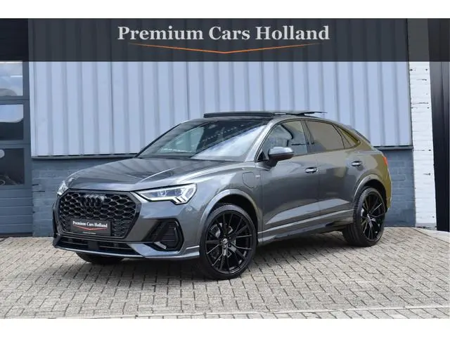 Audi Q3 Sportback 45 TFSI e S-Line 245 Pk Pano Navi Sfeer Leder ACC Keyless Camera