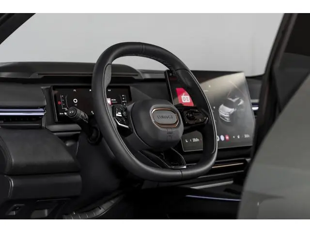 Lynk & Co 08