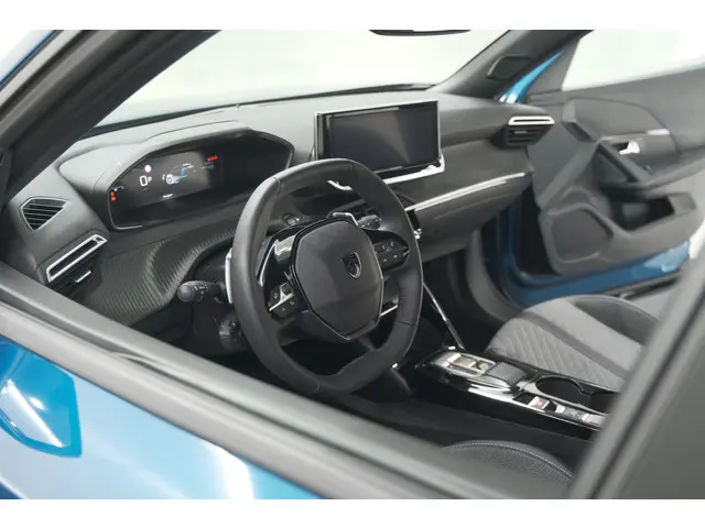 Peugeot 2008 1.2 Hybrid 145 Allure | Vision Plus Pakket | 360 Camera | Adaptieve Cruise Control