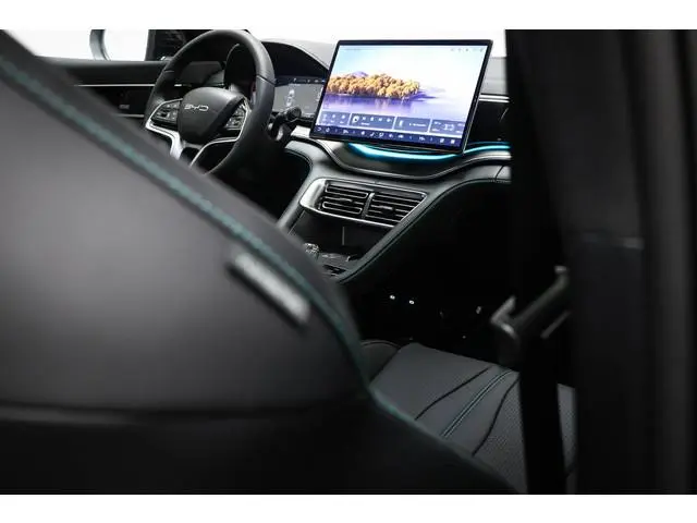 BYD SEAL U