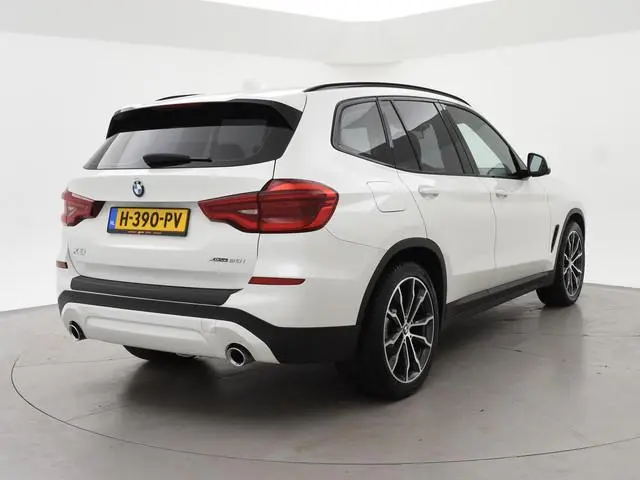 BMW X3 xDrive20i HIGH EXECUTVE M-SPORT + 20 INCH | TREKHAAK | ADAPTIVE CRUISE | DIGITALE COCKPIT